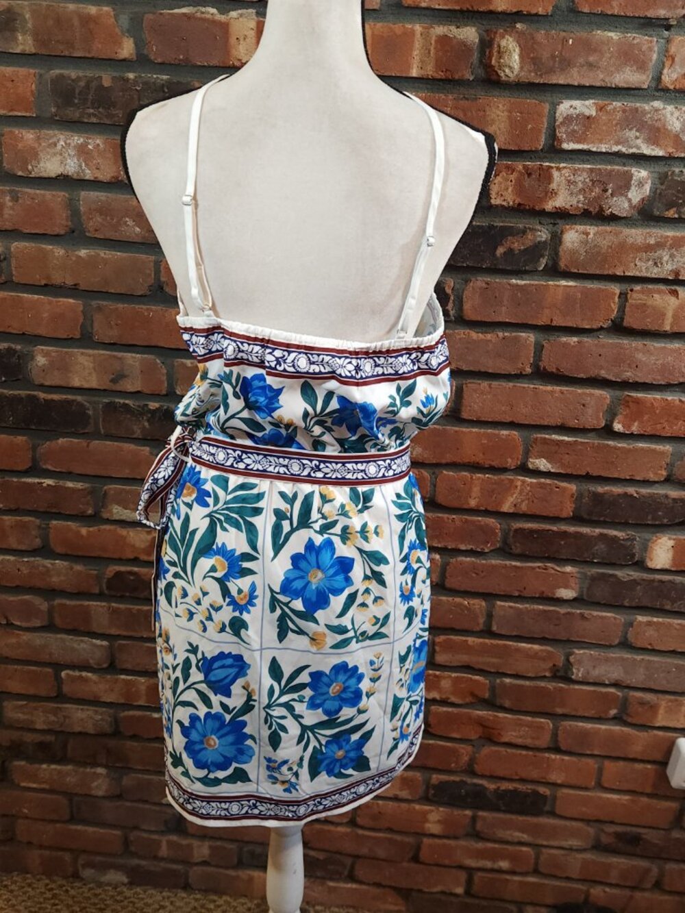 CUPSHE Bahama Honey Floral Mini Dress Resortwear Vacation Beach Women's M NWT - Picture 8 of 10